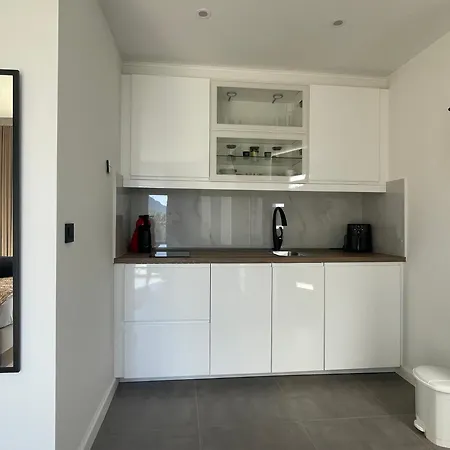 Apartment Omorfi Katouna